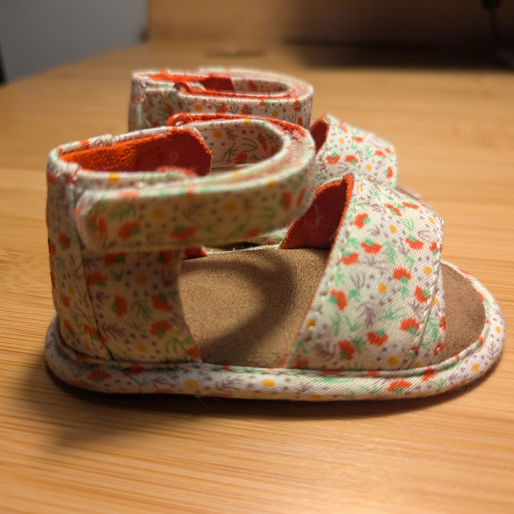 Tom's Shiloh Baby Sandals, Size 2